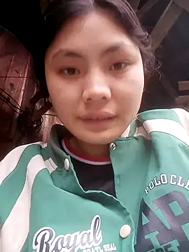 Snapshot of Hilary-123 chatting on February 2026 01:57:02 AM Hilary-123 online show from February 2026 01:57:02 AM