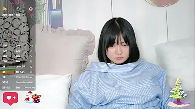 Snapshot of Cheri99 chatting on December 2025 05:14:01 AM Cheri99 online show from December 2025 05:14:01 AM