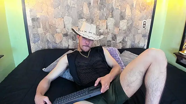 PatrickS25 online show from February 2026 04:07:01 AM