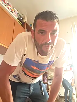 Snapshot of Cicciolino_23 chatting on June 2026 04:08:02 PM Cicciolino 23 online show from June 2026 04:08:02 PM