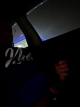 Snapshot of ValuedConcept687 chatting on December 2025 04:18:02 AM ValuedConcept687 online show from December 2025 04:18:02 AM