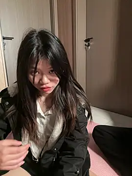 xinxin988179 online show from March 2026 05:22:02 AM