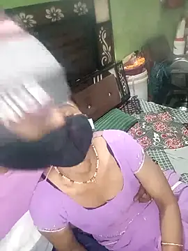 Snapshot of Soniya_089 chatting on December 2025 06:06:01 AM Soniya 089 online show from December 2025 06:06:01 AM