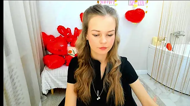 Snapshot of MidnighteAura chatting on February 2026 06:34:02 PM MidnighteAura online show from February 2026 06:34:02 PM