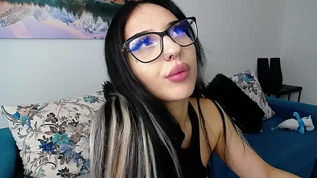 RavenFoxxy online show from July 2026 07:04:02 AM
