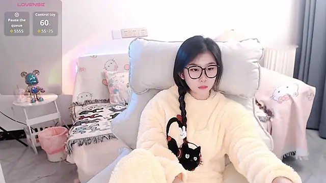 Snapshot of Camila-888 chatting on January 2026 12:43:02 PM Camila-888 online show from January 2026 12:43:02 PM