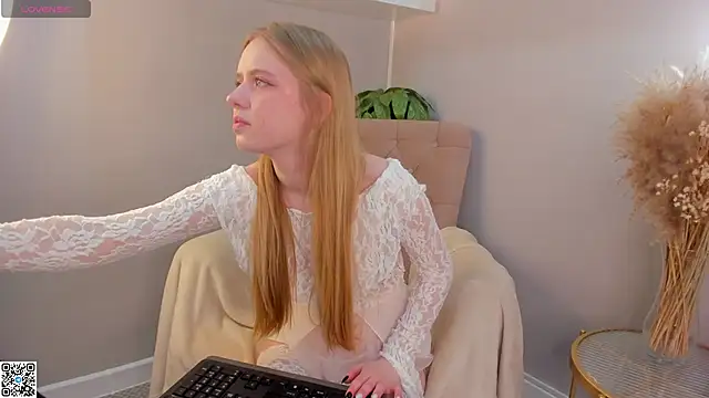 Victori Fox online show from April 2026 12:06:01 AM