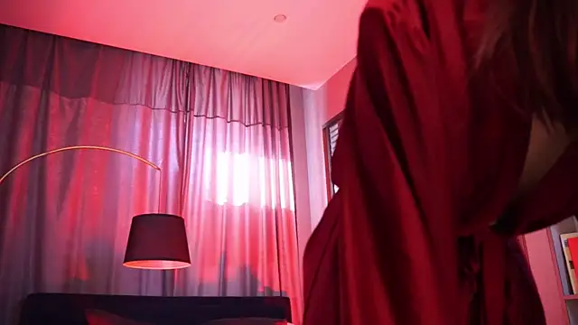 Roxa Lana online show from June 2026 02:49:02 PM