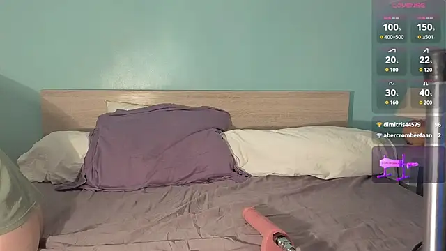 Snapshot of EvanIz101 chatting on February 2026 10:54:02 PM EvanIz101 online show from February 2026 10:54:02 PM