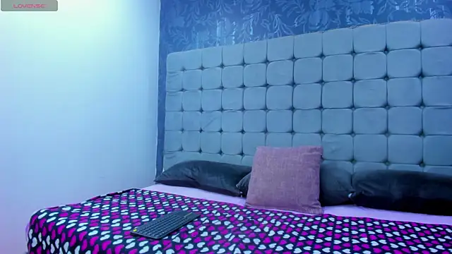 Snapshot of Messy_Karol_ chatting on December 2025 01:53:01 PM Messy Karol online show from December 2025 01:53:01 PM