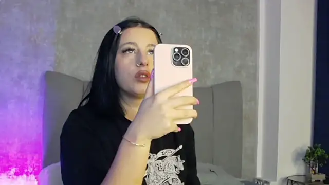 LucyRayy online show from February 2026 08:01:02 PM