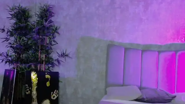 LucyRayy online show from February 2026 07:58:02 PM