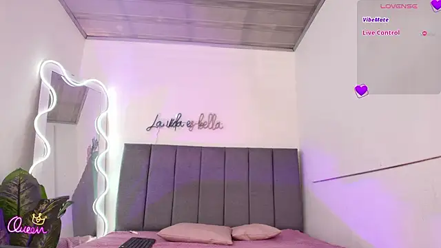 Snapshot of CHEERRY_TAY1 chatting on February 2026 07:20:01 PM CHEERRY TAY1 online show from February 2026 07:20:01 PM