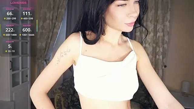 Snapshot of ElliRusk chatting on December 2025 06:44:01 AM ElliRusk online show from December 2025 06:44:01 AM