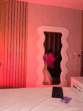 Snapshot of Miss_dare chatting on December 2025 10:21:02 AM Miss dare online show from December 2025 10:21:02 AM