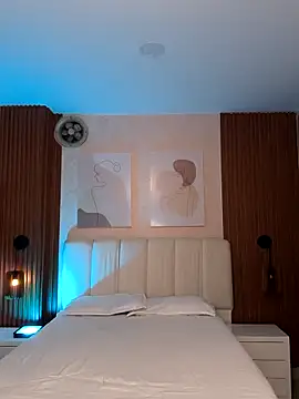 Snapshot of Miss_dare chatting on December 2025 10:13:02 AM Miss dare online show from December 2025 10:13:02 AM