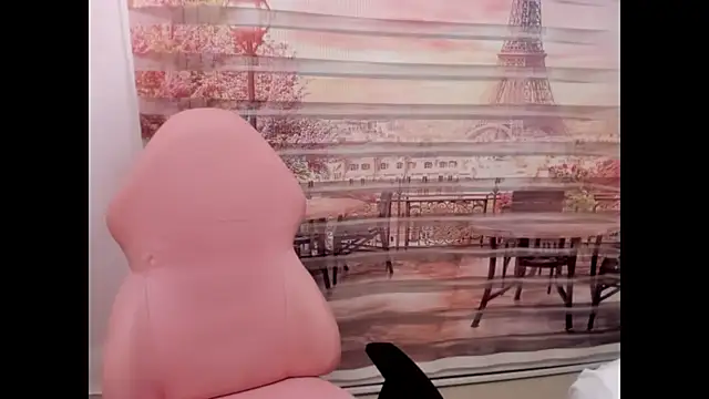 Snapshot of Miss_dare chatting on February 2026 10:19:02 AM Miss dare online show from February 2026 10:19:02 AM