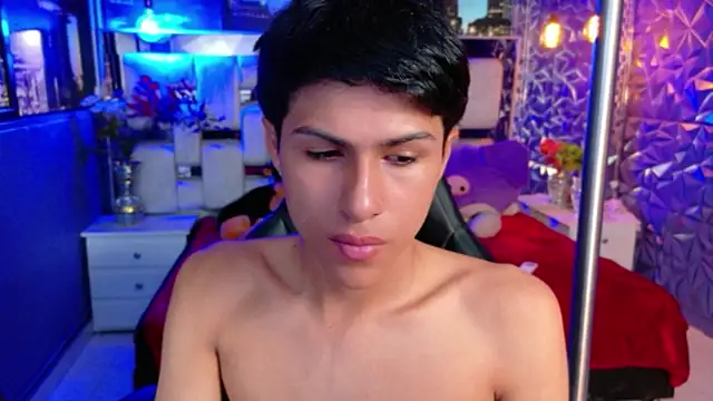 StormLuxX online show from March 2026 10:05:02 PM