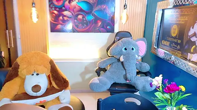 StormLuxX online show from March 2026 12:11:01 PM