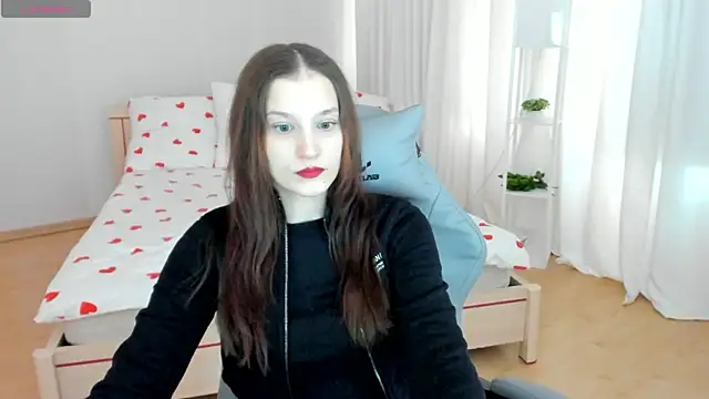 Snapshot of KrisDoeil chatting on April 2026 02:18:01 AM KrisDoeil online show from April 2026 02:18:01 AM