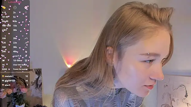 Snapshot of MaireLanda chatting on December 2025 05:47:01 AM MaireLanda online show from December 2025 05:47:01 AM