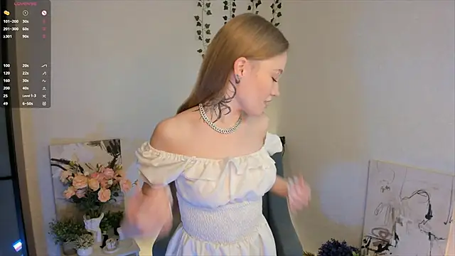 Snapshot of MaireLanda chatting on February 2026 04:42:01 AM MaireLanda online show from February 2026 04:42:01 AM