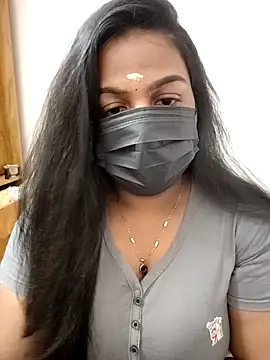 Snapshot of Tamil_Shara chatting on December 2025 04:45:02 PM Tamil Shara online show from December 2025 04:45:02 PM