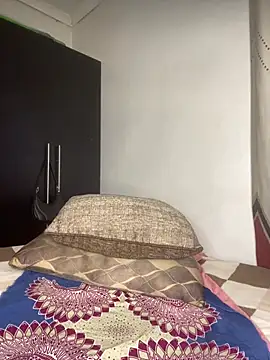 GiantClithpee online show from June 2026 08:52:01 AM