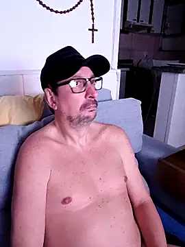 Snapshot of FocussedFreckle chatting on May 2026 05:34:01 AM FocussedFreckle online show from May 2026 05:34:01 AM