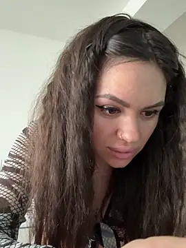 Snapshot of SiennaLuxexx chatting on February 2026 09:13:02 AM SiennaLuxexx online show from February 2026 09:13:02 AM