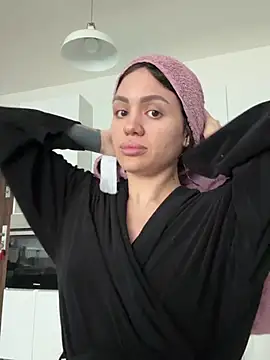 Snapshot of SiennaLuxexx chatting on February 2026 12:12:01 PM SiennaLuxexx online show from February 2026 12:12:01 PM