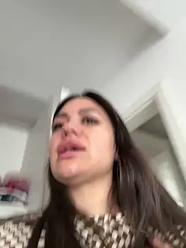 Snapshot of SiennaLuxexx chatting on March 2026 12:55:01 PM SiennaLuxexx online show from March 2026 12:55:01 PM