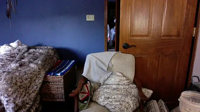 Snapshot of SpunRedneck chatting on December 2025 02:02:02 PM SpunRedneck online show from December 2025 02:02:02 PM