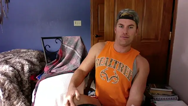 Snapshot of SpunRedneck chatting on January 2026 07:17:01 PM SpunRedneck online show from January 2026 07:17:01 PM