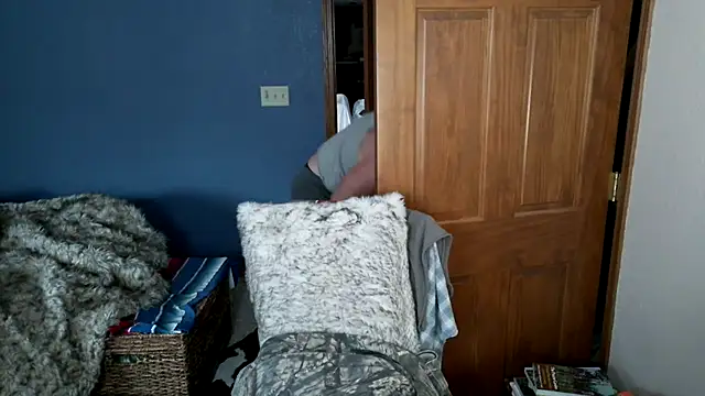 Snapshot of SpunRedneck chatting on February 2026 01:29:02 PM SpunRedneck online show from February 2026 01:29:02 PM