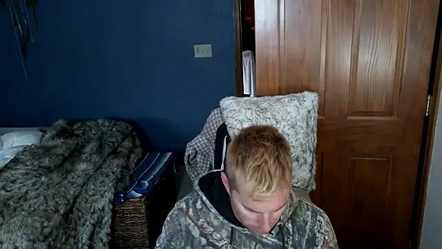 Snapshot of SpunRedneck chatting on March 2026 10:50:01 PM SpunRedneck online show from March 2026 10:50:01 PM