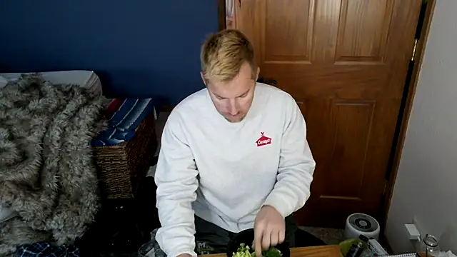 Snapshot of SpunRedneck chatting on March 2026 12:31:01 PM SpunRedneck online show from March 2026 12:31:01 PM