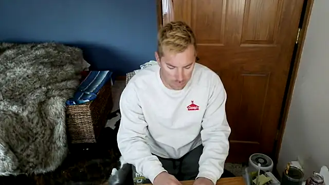 Snapshot of SpunRedneck chatting on March 2026 12:43:01 PM SpunRedneck online show from March 2026 12:43:01 PM