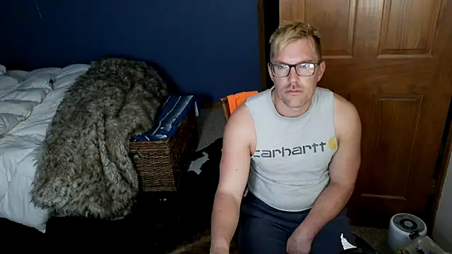 Snapshot of SpunRedneck chatting on March 2026 09:10:01 AM SpunRedneck online show from March 2026 09:10:01 AM