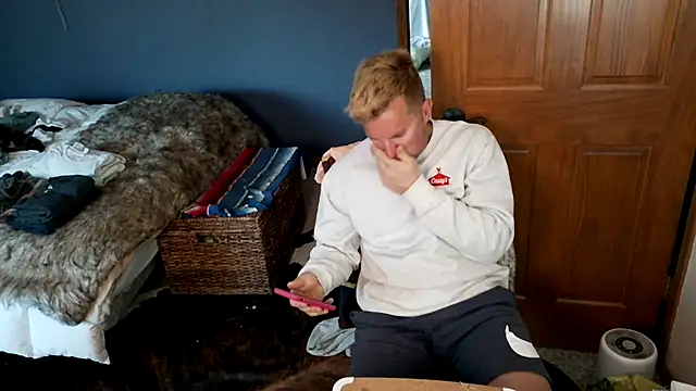 Snapshot of SpunRedneck chatting on March 2026 11:49:02 PM SpunRedneck online show from March 2026 11:49:02 PM