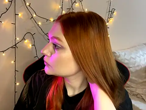 Snapshot of Ungoliant_Kiss chatting on December 2025 08:01:02 AM Ungoliant Kiss online show from December 2025 08:01:02 AM