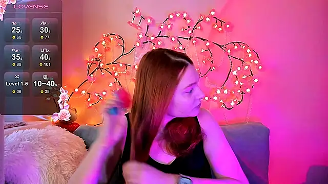 Snapshot of Ungoliant_Kiss chatting on January 2026 01:37:02 PM Ungoliant Kiss online show from January 2026 01:37:02 PM