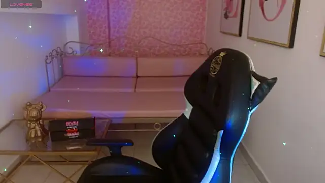 Nina harpper  online show from March 2026 01:11:02 PM