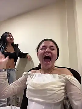 Camila Duarte2 online show from April 2026 01:53:01 PM