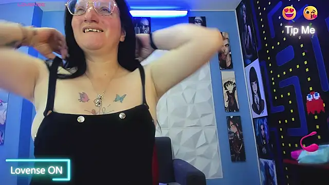 Snapshot of Andre_cloefoxx_ chatting on December 2025 03:57:01 AM Andre cloefoxx online show from December 2025 03:57:01 AM