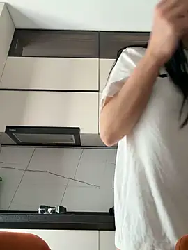 Ivy Trix online show from February 2026 12:05:02 PM