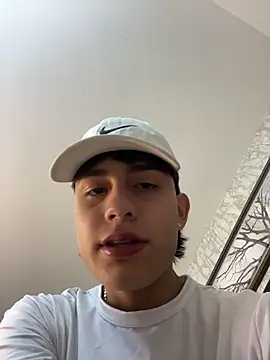 Snapshot of Lander_Cruz chatting on December 2025 05:42:02 PM Lander Cruz online show from December 2025 05:42:02 PM