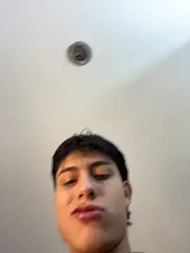 Snapshot of Lander_Cruz chatting on December 2025 04:03:02 PM Lander Cruz online show from December 2025 04:03:02 PM