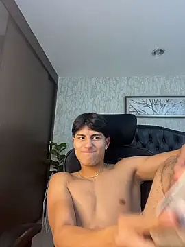 Snapshot of Lander_Cruz chatting on January 2026 11:18:01 PM Lander Cruz online show from January 2026 11:18:01 PM