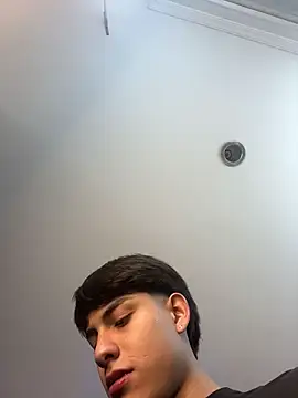 Snapshot of Lander_Cruz chatting on February 2026 07:36:02 PM Lander Cruz online show from February 2026 07:36:02 PM